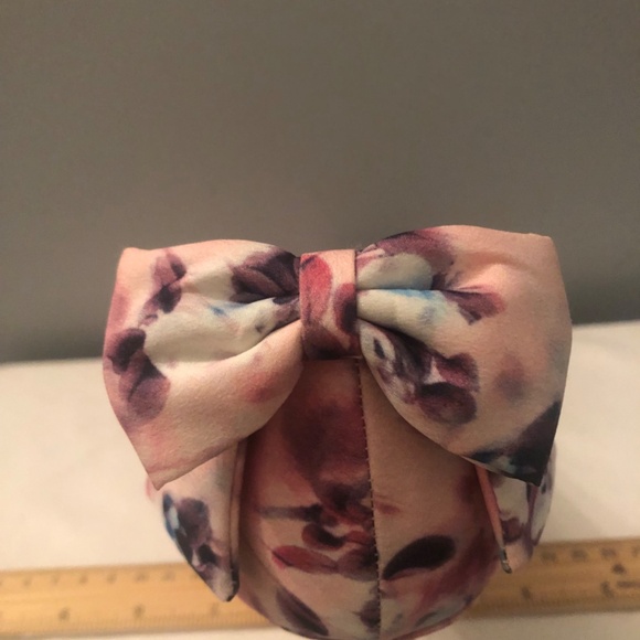 Justfab Women’s satin heels 9.5 size 3” heel - Picture 2 of 5